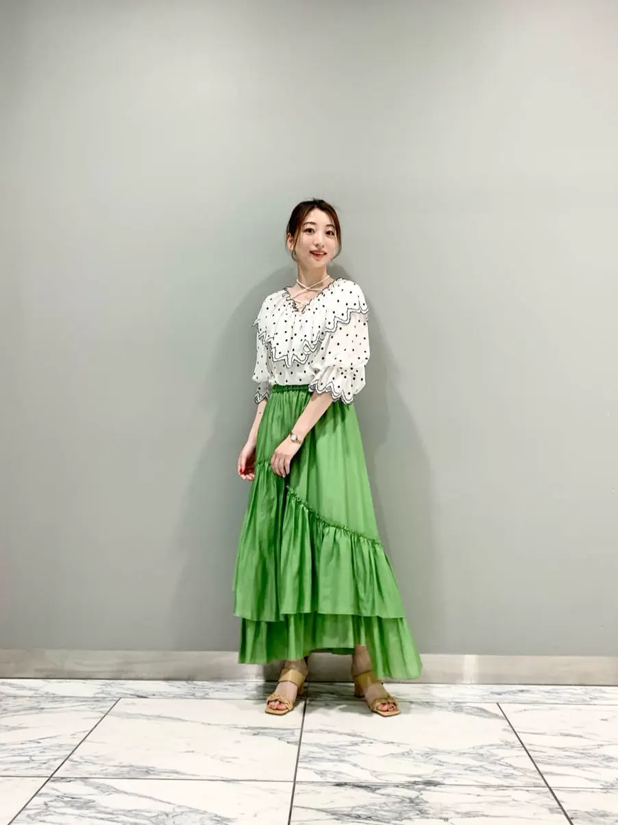 GRACE CONTINENTAL The Banquet eri コーディネート画像