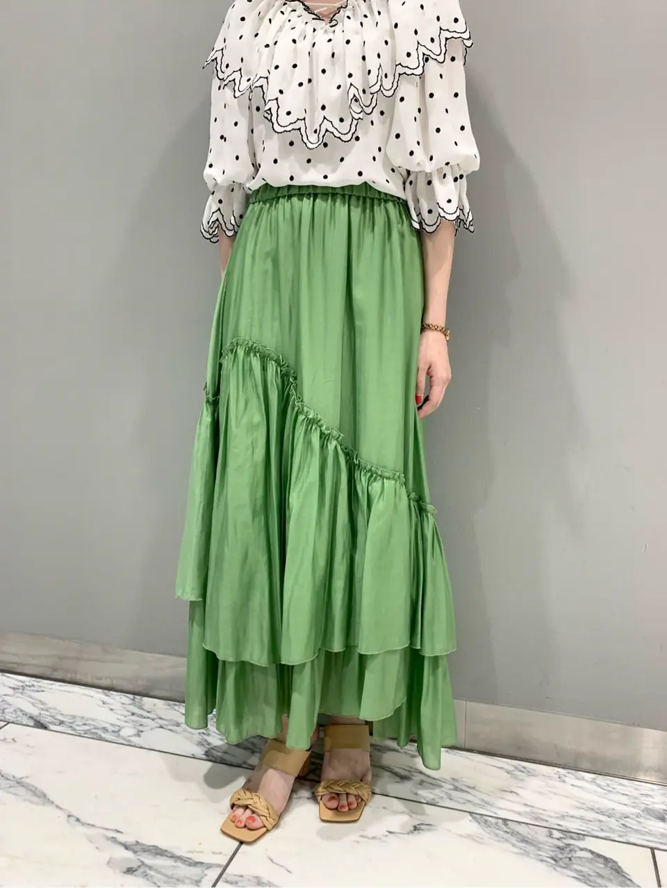 GRACE CONTINENTAL The Banquet eri コーディネート画像