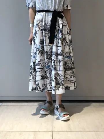 GRACE CONTINENTAL The Banquet 尾田亜沙美 コーディネート画像