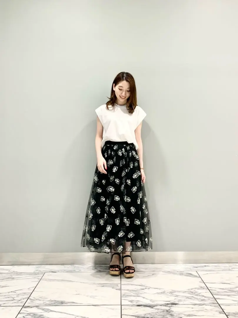 GRACE CONTINENTAL The Banquet eri コーディネート画像