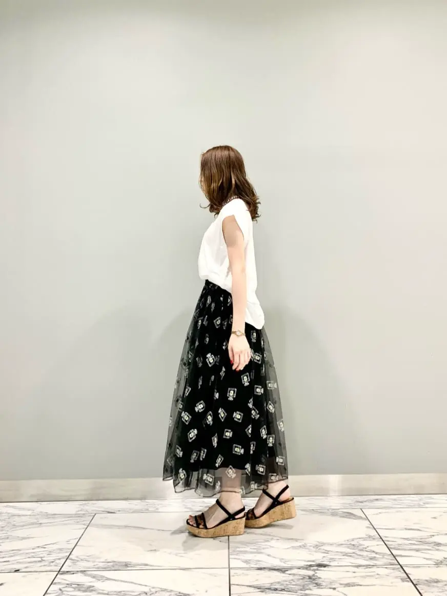 GRACE CONTINENTAL The Banquet eri コーディネート画像