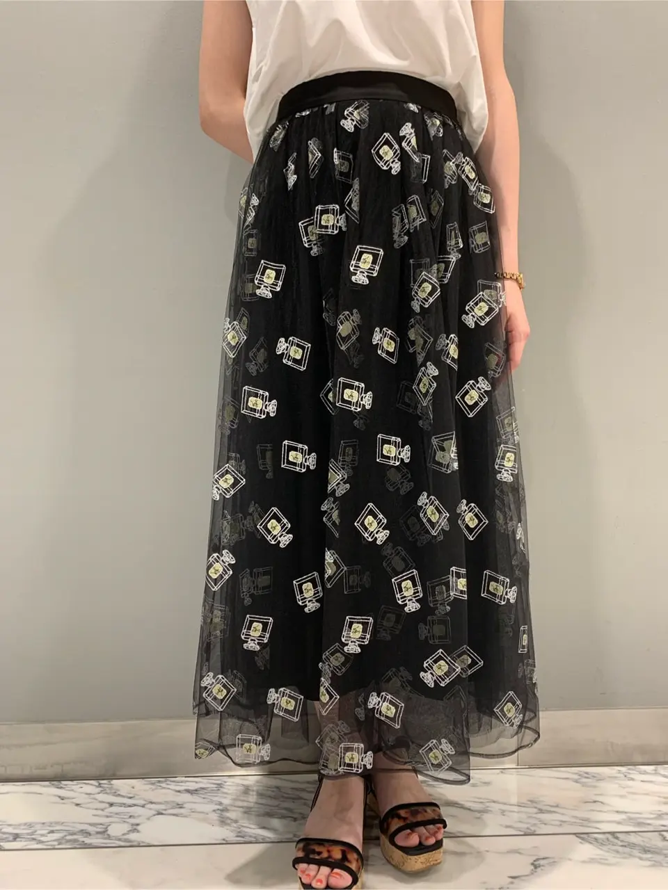 GRACE CONTINENTAL The Banquet eri コーディネート画像