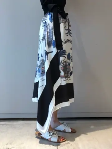 GRACE CONTINENTAL The Banquet 尾田亜沙美 コーディネート画像