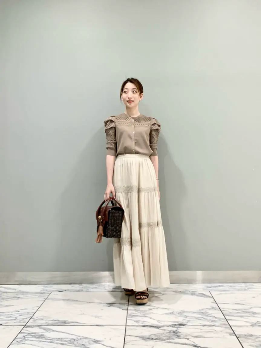 GRACE CONTINENTAL The Banquet eri コーディネート画像