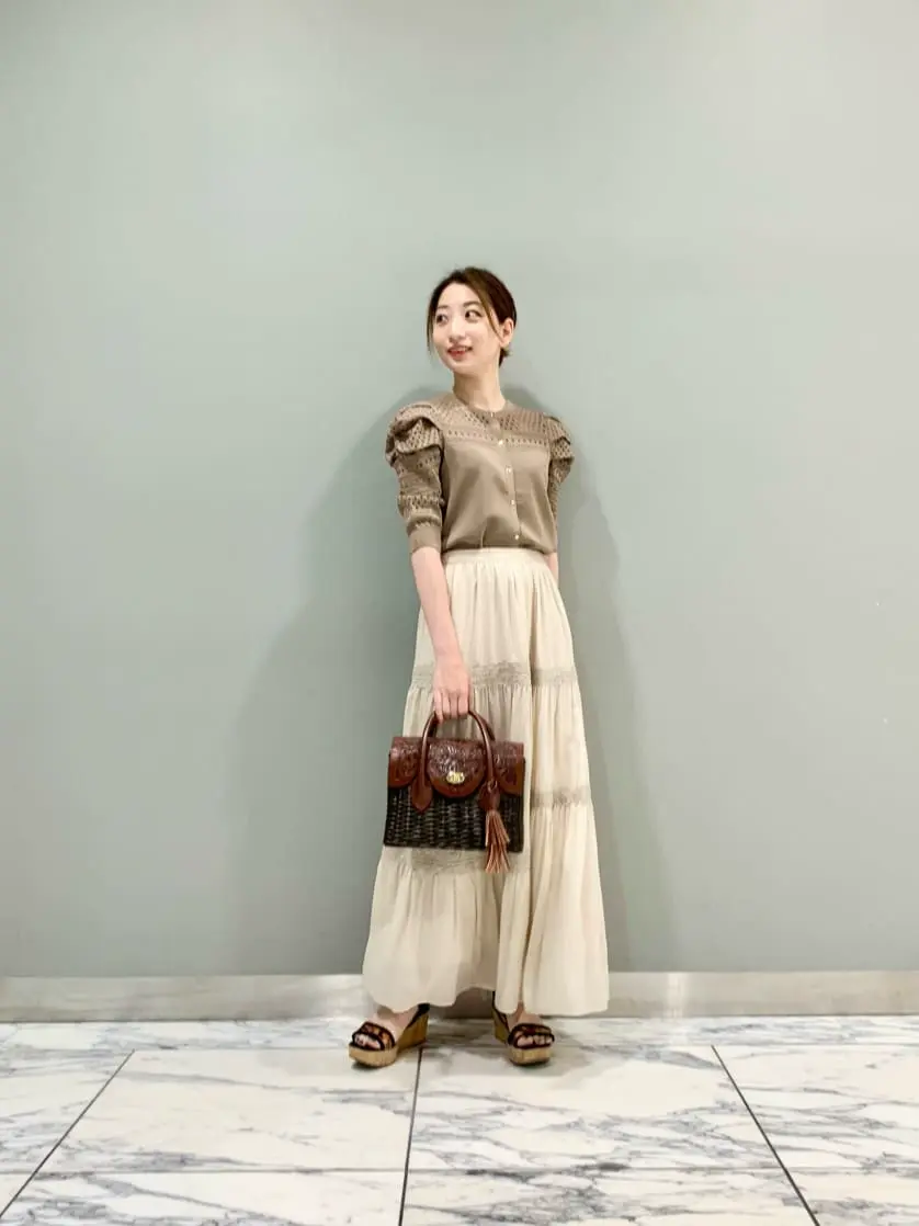 GRACE CONTINENTAL The Banquet eri コーディネート画像