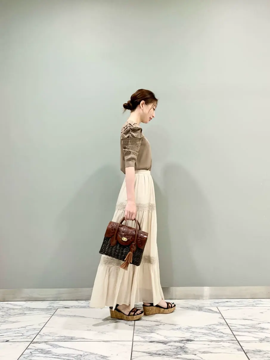 GRACE CONTINENTAL The Banquet eri コーディネート画像