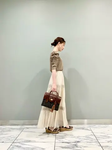 GRACE CONTINENTAL The Banquet eri コーディネート画像