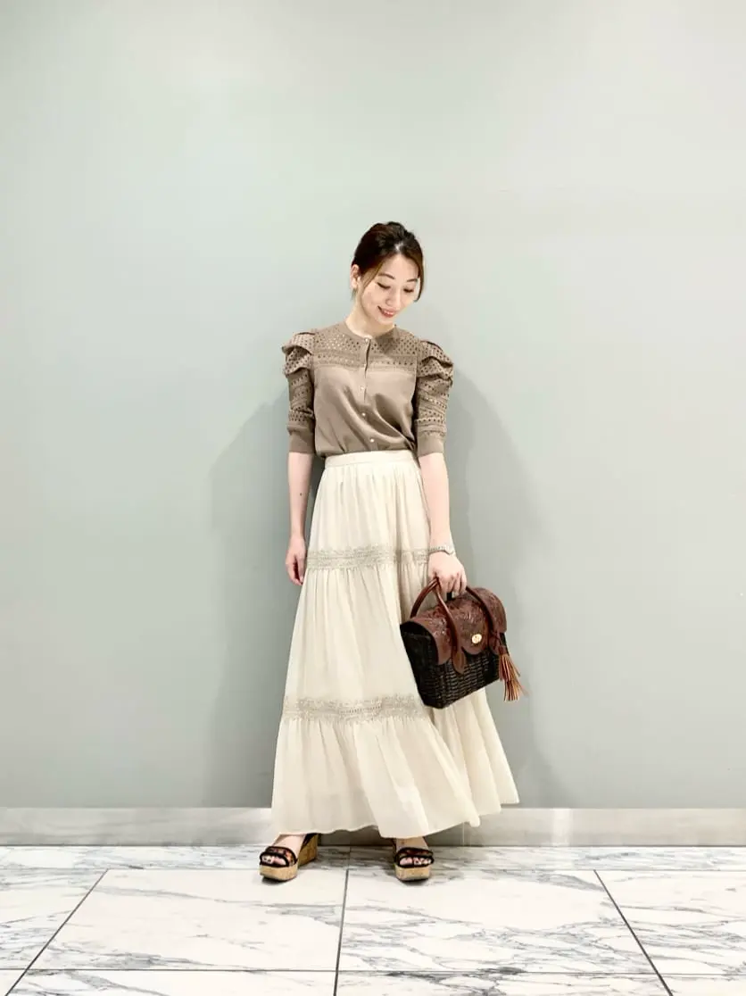 GRACE CONTINENTAL The Banquet eri コーディネート画像