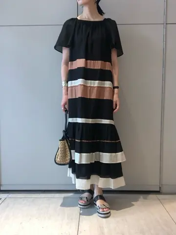 GRACE CONTINENTAL The Banquet 尾田亜沙美 コーディネート画像