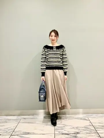 GRACE CONTINENTAL The Banquet eri コーディネート画像