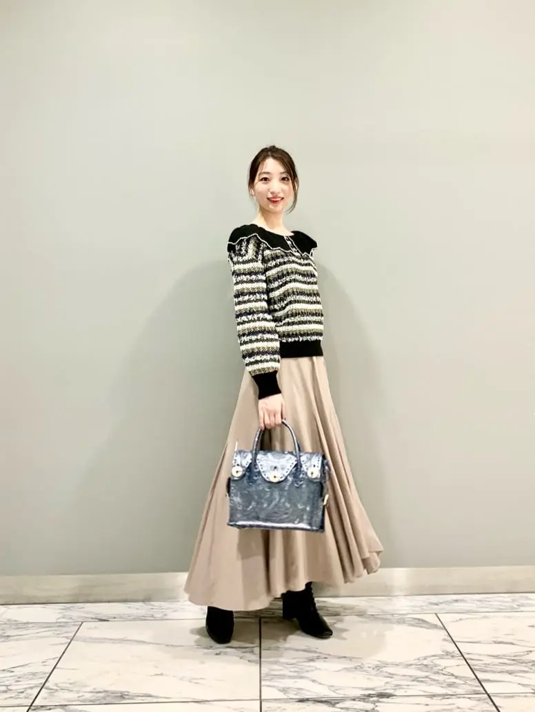 GRACE CONTINENTAL The Banquet eri コーディネート画像