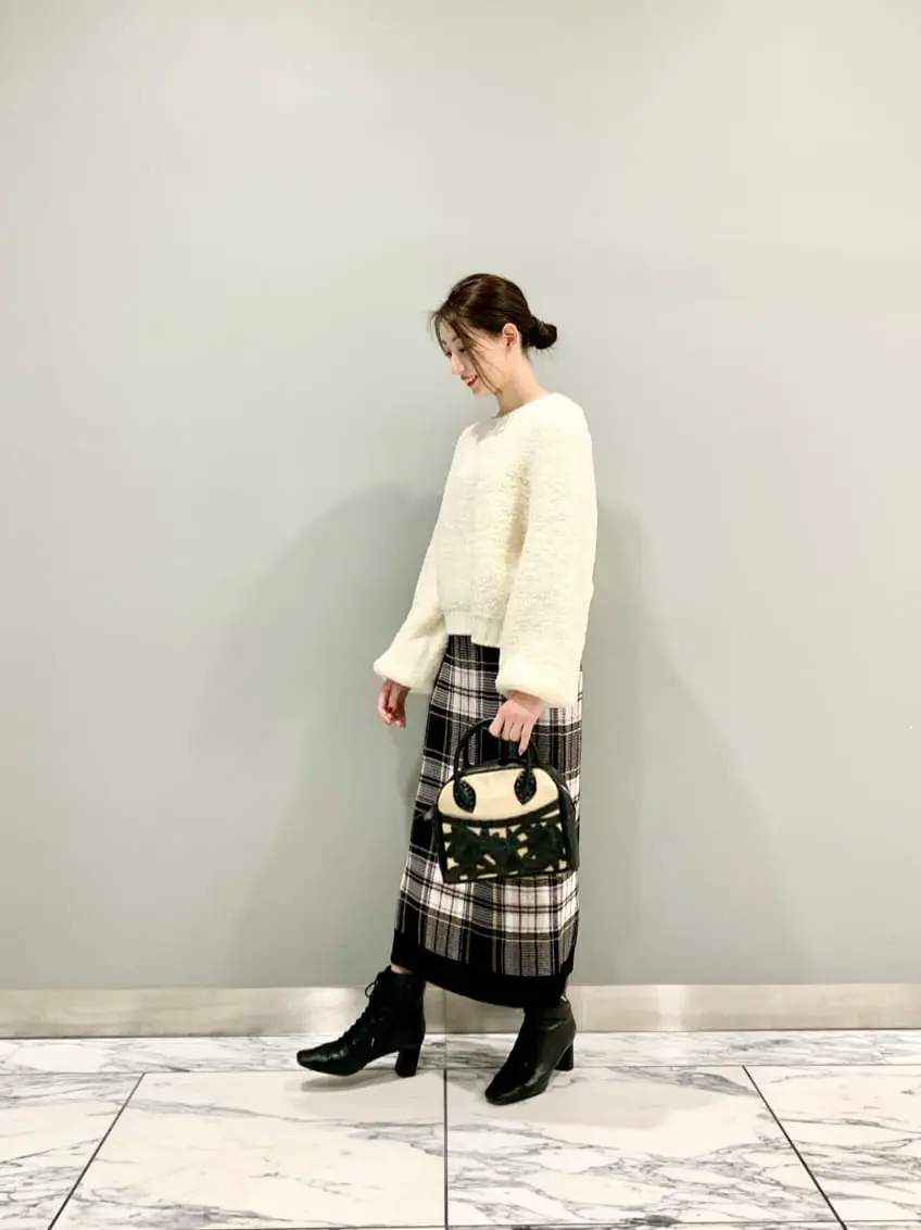 GRACE CONTINENTAL The Banquet eri コーディネート画像