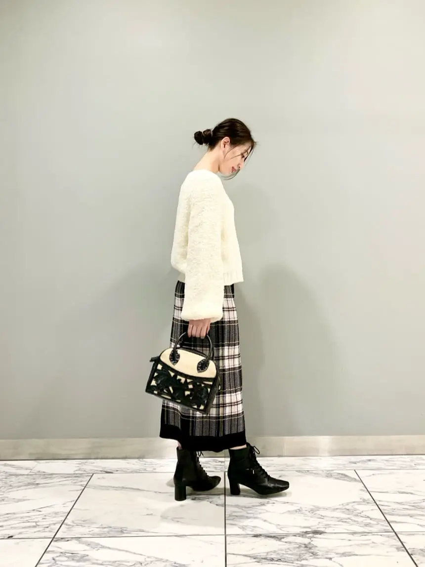 GRACE CONTINENTAL The Banquet eri コーディネート画像