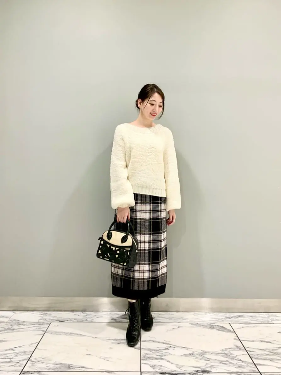 GRACE CONTINENTAL The Banquet eri コーディネート画像