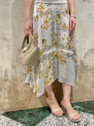 GRACE CONTINENTAL The Banquet Suzuka コーディネート画像