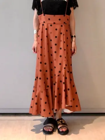 GRACE CONTINENTAL The Banquet 尾田亜沙美 コーディネート画像