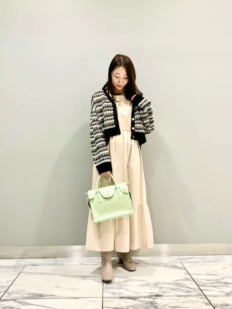 GRACE CONTINENTAL The Banquet eri コーディネート画像