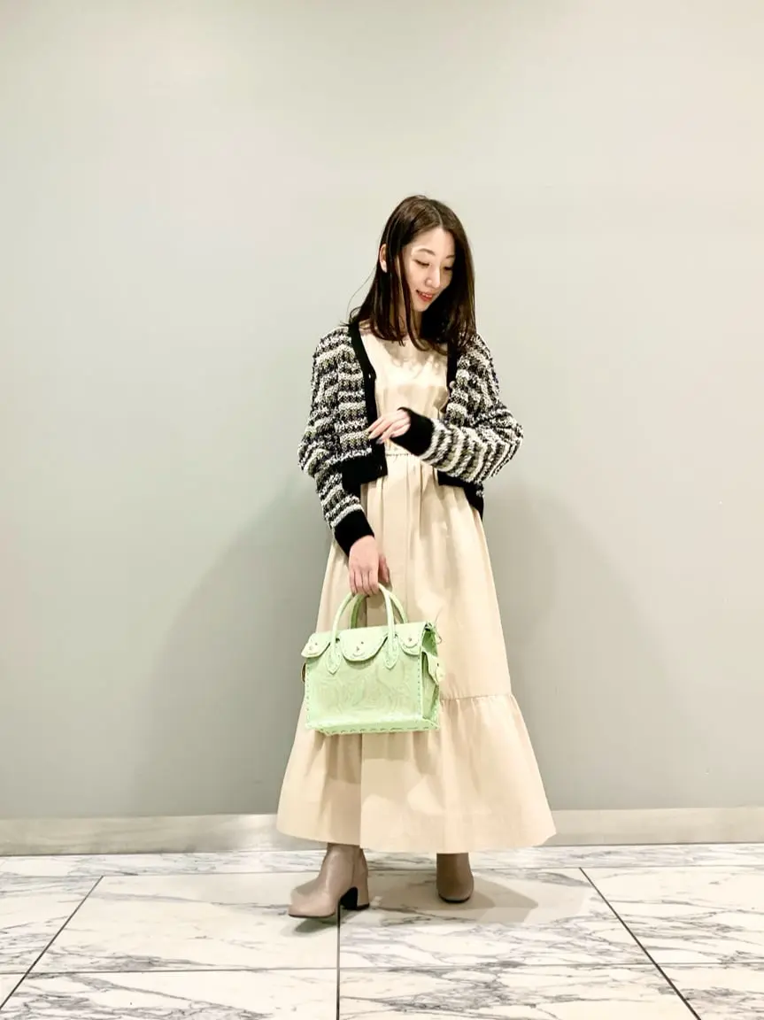 GRACE CONTINENTAL The Banquet eri コーディネート画像