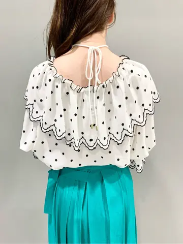 GRACE CONTINENTAL The Banquet eri コーディネート画像