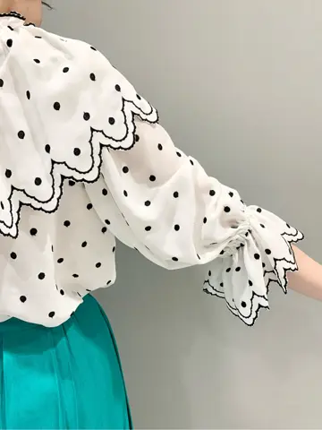 GRACE CONTINENTAL The Banquet eri コーディネート画像