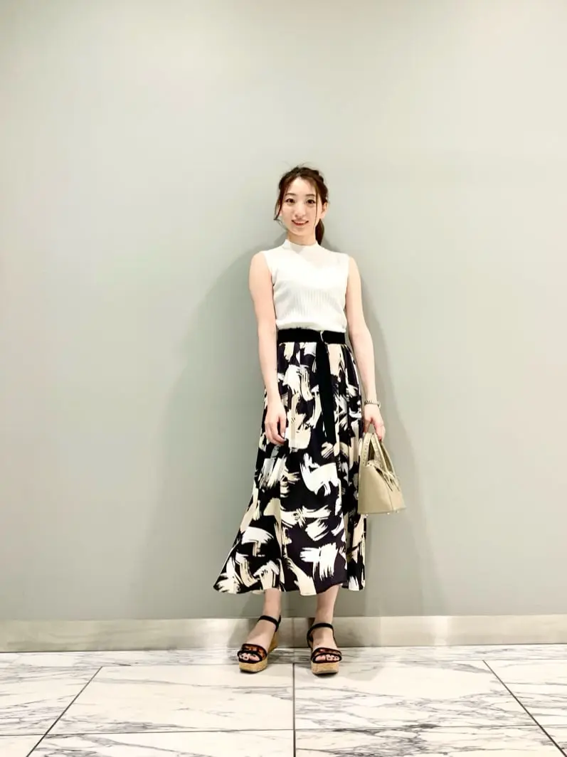 GRACE CONTINENTAL The Banquet eri コーディネート画像