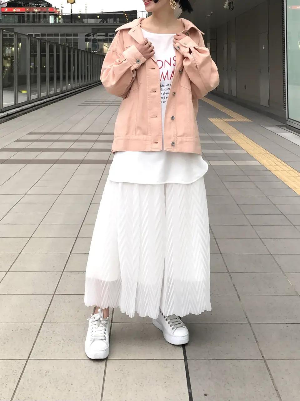 GRACE CONTINENTAL The Banquet 尾田亜沙美 コーディネート画像