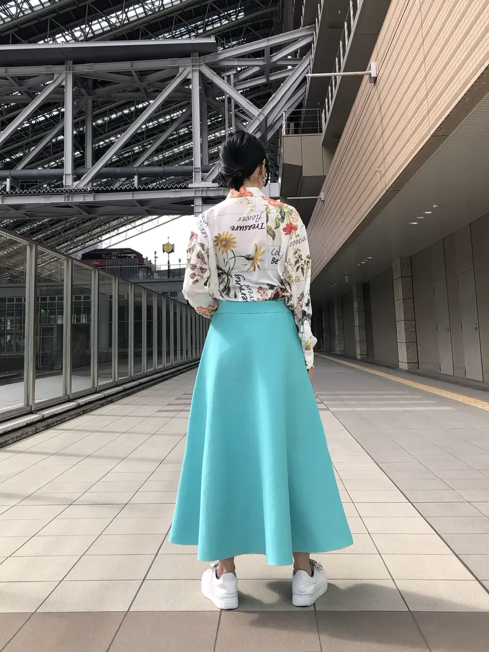 GRACE CONTINENTAL The Banquet 尾田亜沙美 コーディネート画像