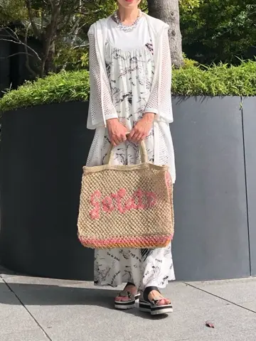 GRACE CONTINENTAL The Banquet 尾田亜沙美 コーディネート画像