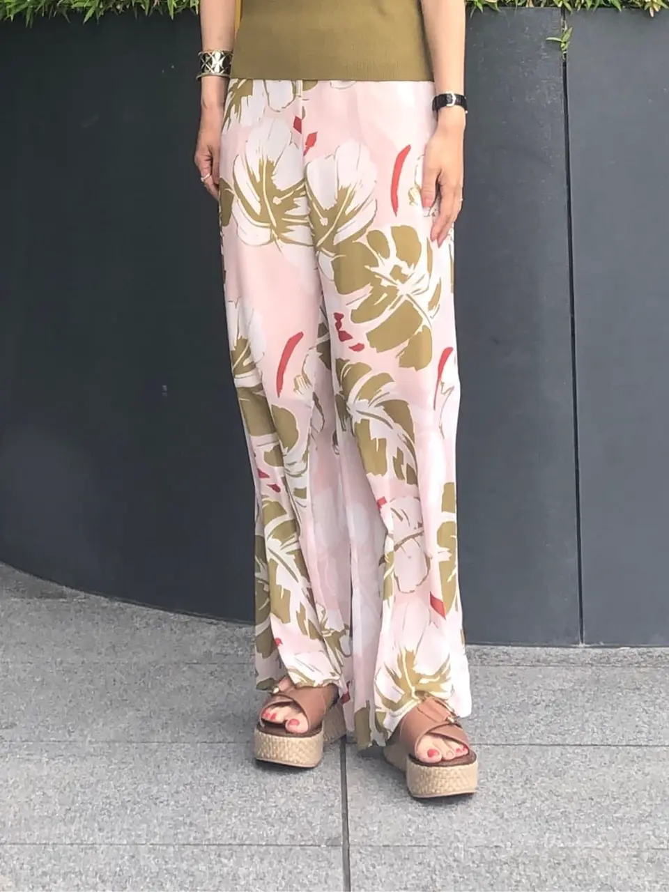 GRACE CONTINENTAL The Banquet 尾田亜沙美 コーディネート画像