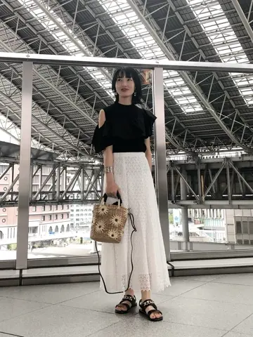 GRACE CONTINENTAL The Banquet 尾田亜沙美 コーディネート画像