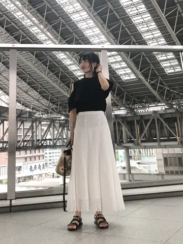 GRACE CONTINENTAL The Banquet 尾田亜沙美 コーディネート画像