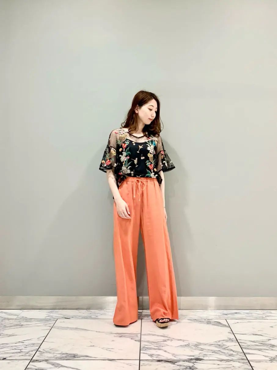 GRACE CONTINENTAL The Banquet eri コーディネート画像