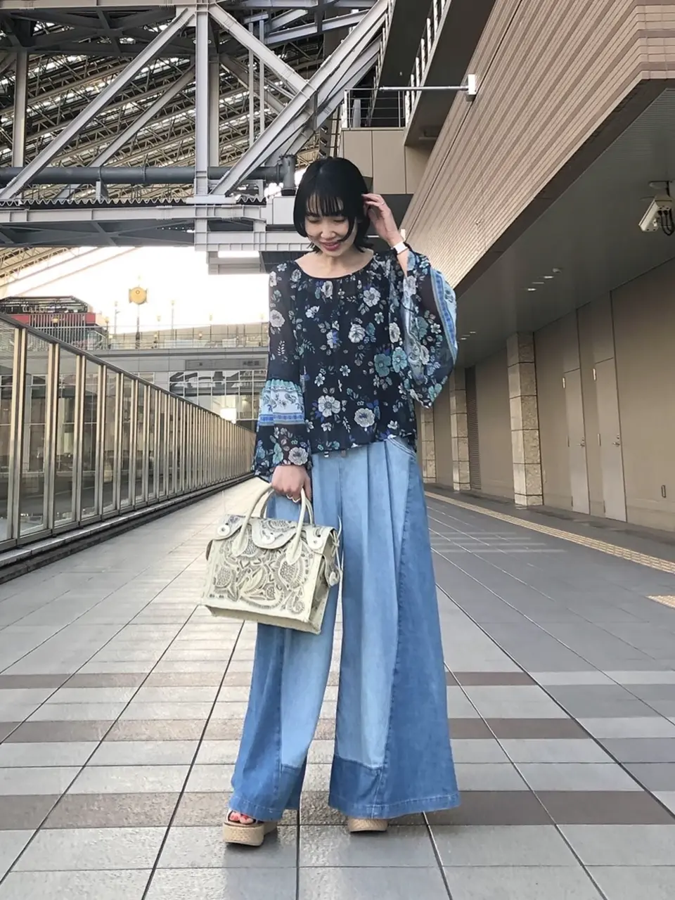 GRACE CONTINENTAL The Banquet 尾田亜沙美 コーディネート画像