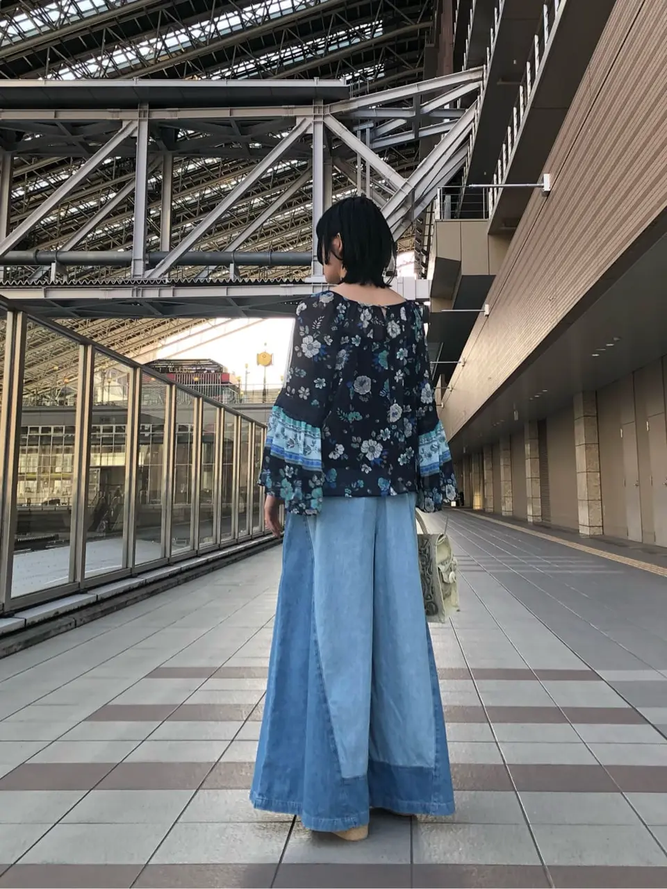 GRACE CONTINENTAL The Banquet 尾田亜沙美 コーディネート画像