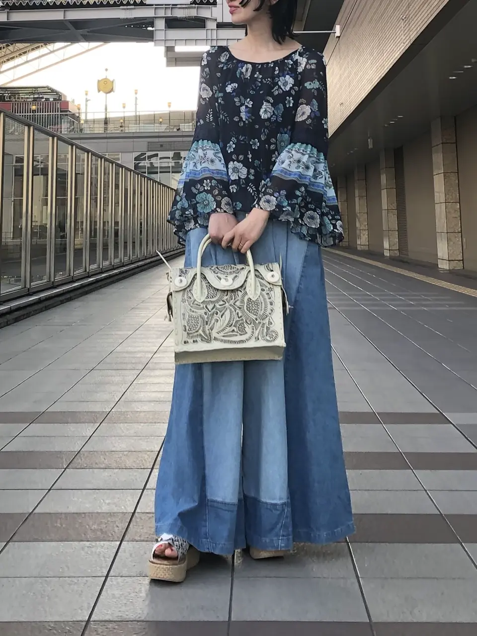 GRACE CONTINENTAL The Banquet 尾田亜沙美 コーディネート画像