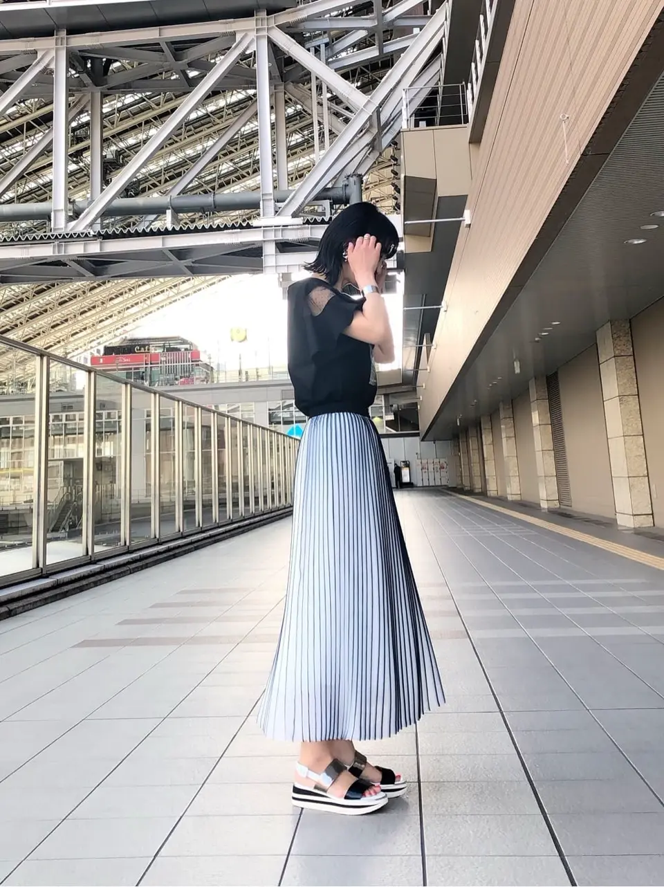 GRACE CONTINENTAL The Banquet 尾田亜沙美 コーディネート画像