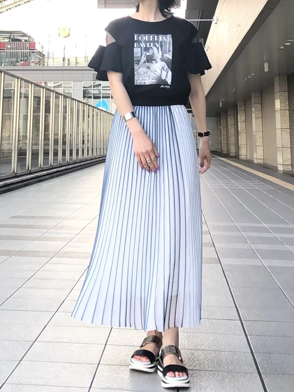 GRACE CONTINENTAL The Banquet 尾田亜沙美 コーディネート画像