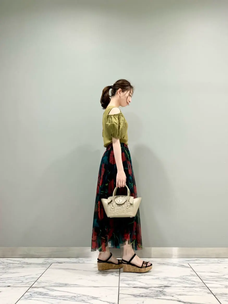 GRACE CONTINENTAL The Banquet eri コーディネート画像