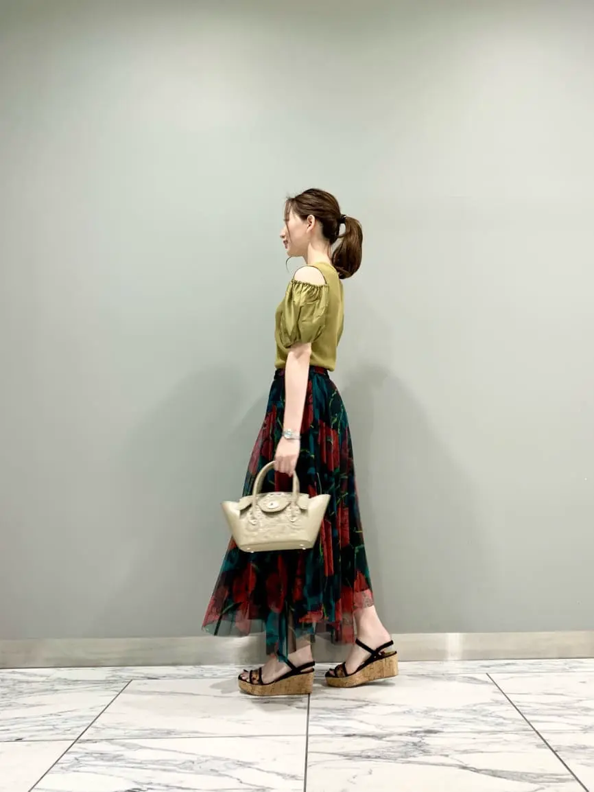 GRACE CONTINENTAL The Banquet eri コーディネート画像