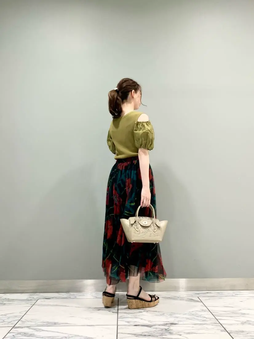 GRACE CONTINENTAL The Banquet eri コーディネート画像