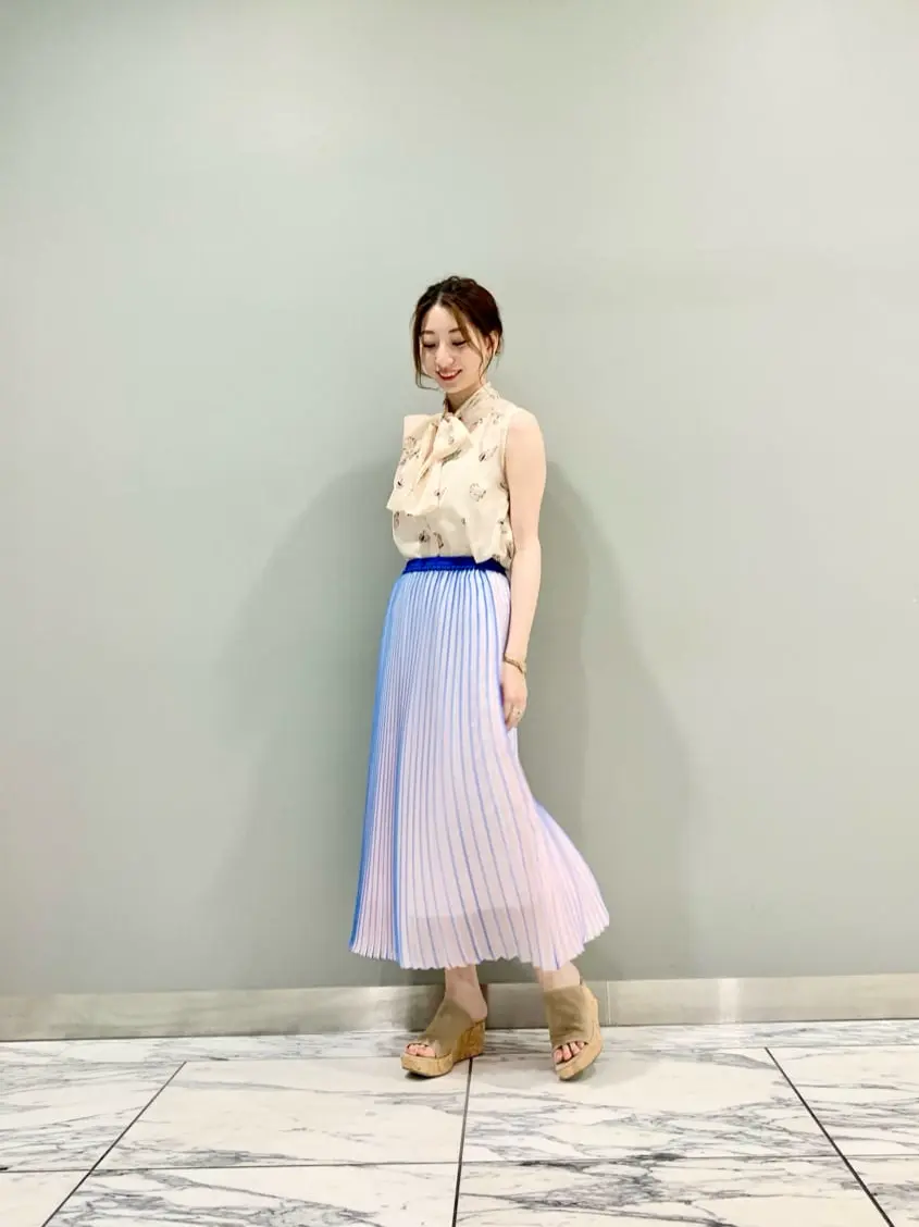 GRACE CONTINENTAL The Banquet eri コーディネート画像