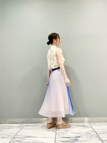 GRACE CONTINENTAL The Banquet eri コーディネート画像