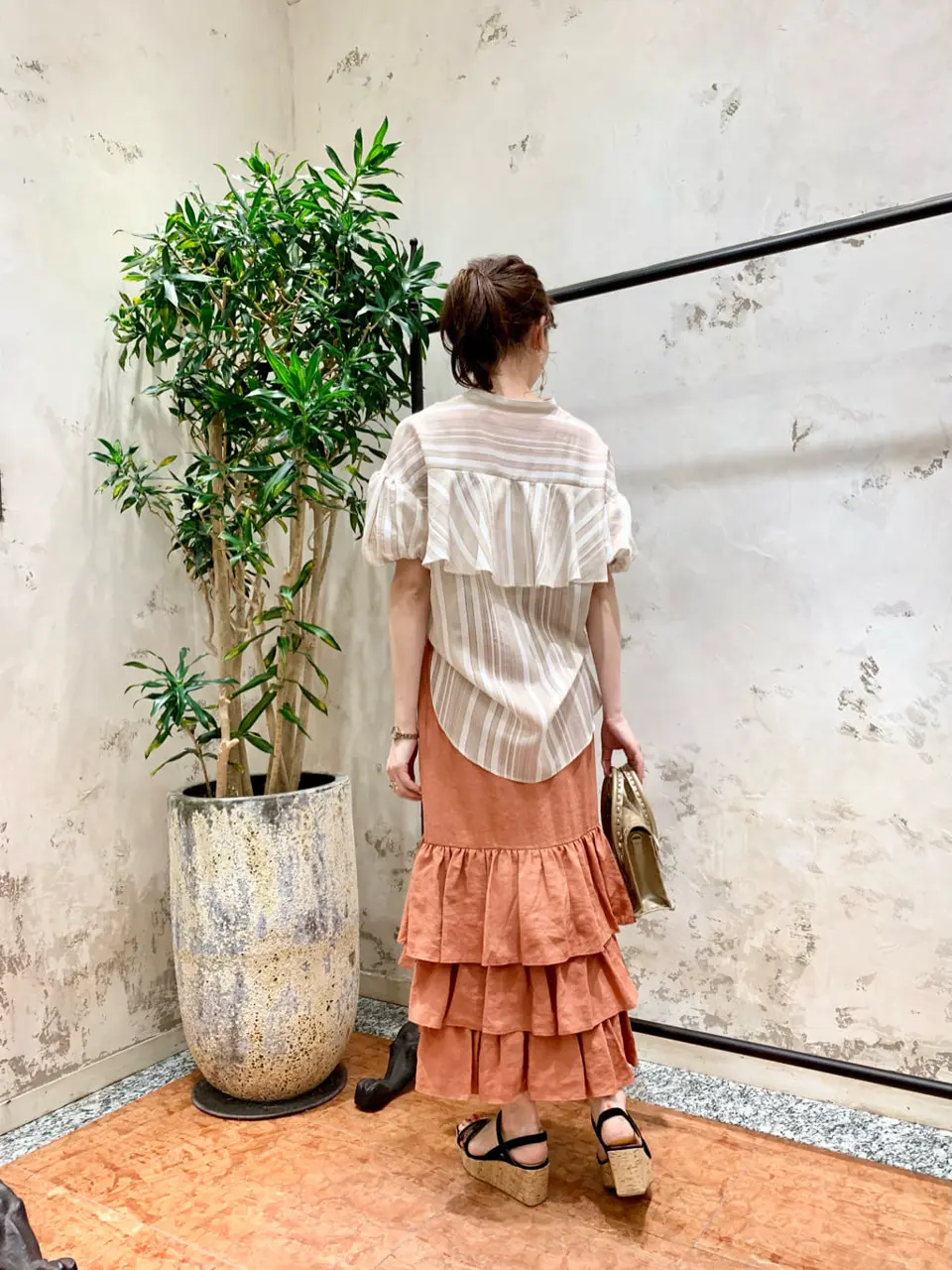 GRACE CONTINENTAL The Banquet eri コーディネート画像