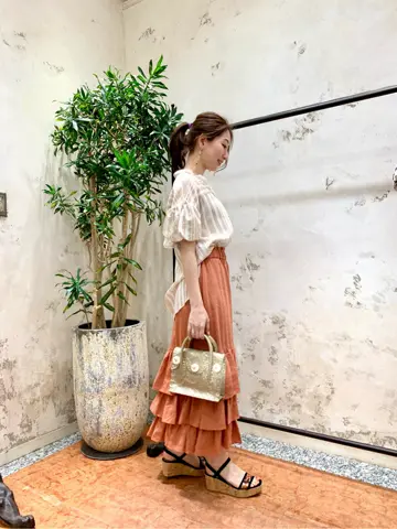 GRACE CONTINENTAL The Banquet eri コーディネート画像