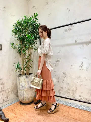 GRACE CONTINENTAL The Banquet eri コーディネート画像