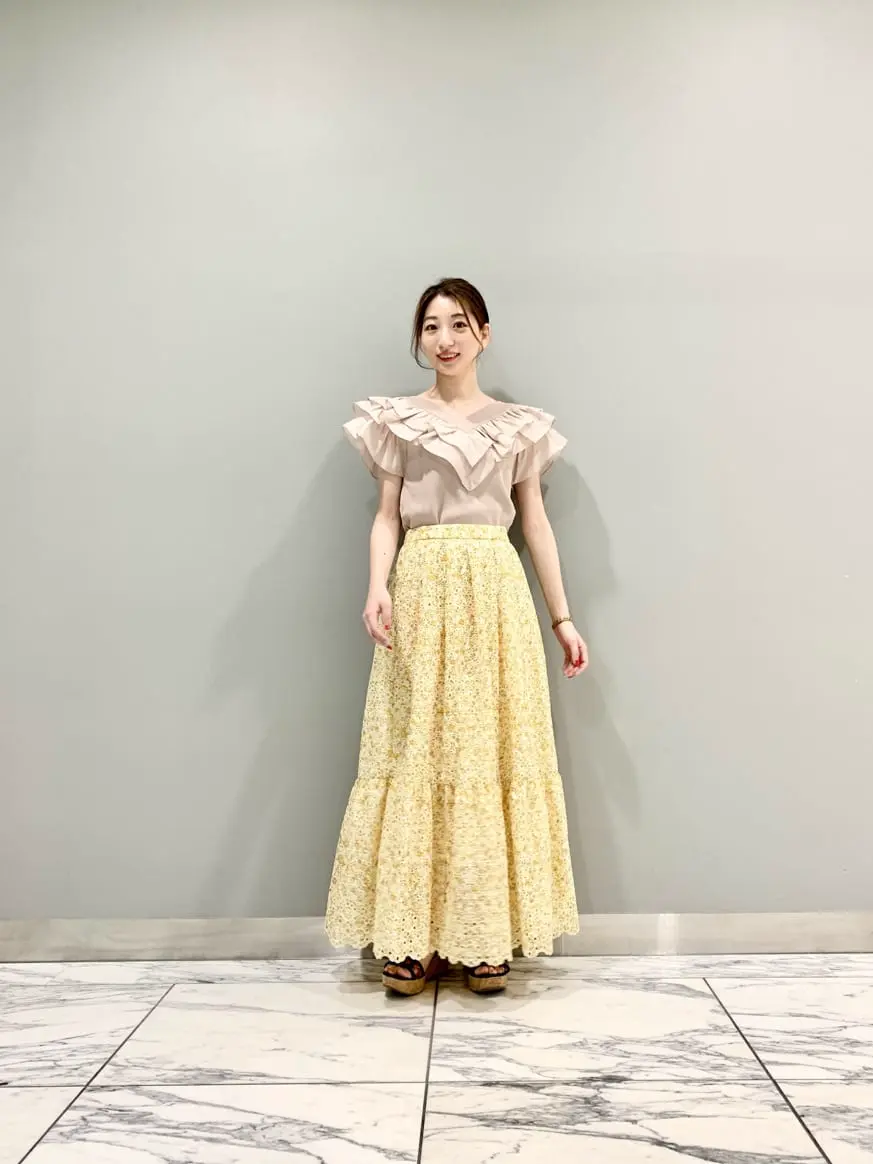 GRACE CONTINENTAL The Banquet eri コーディネート画像