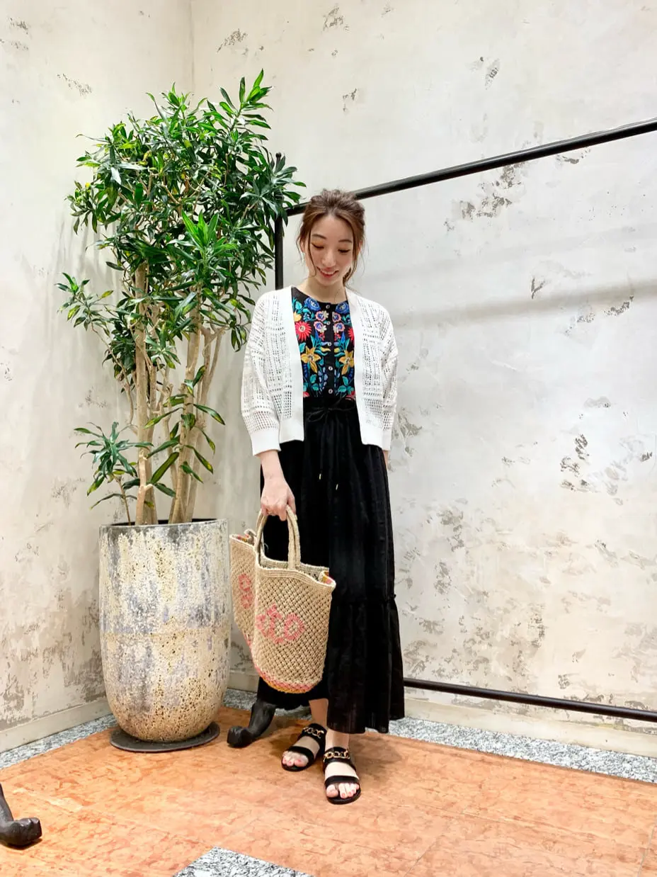 GRACE CONTINENTAL The Banquet eri コーディネート画像