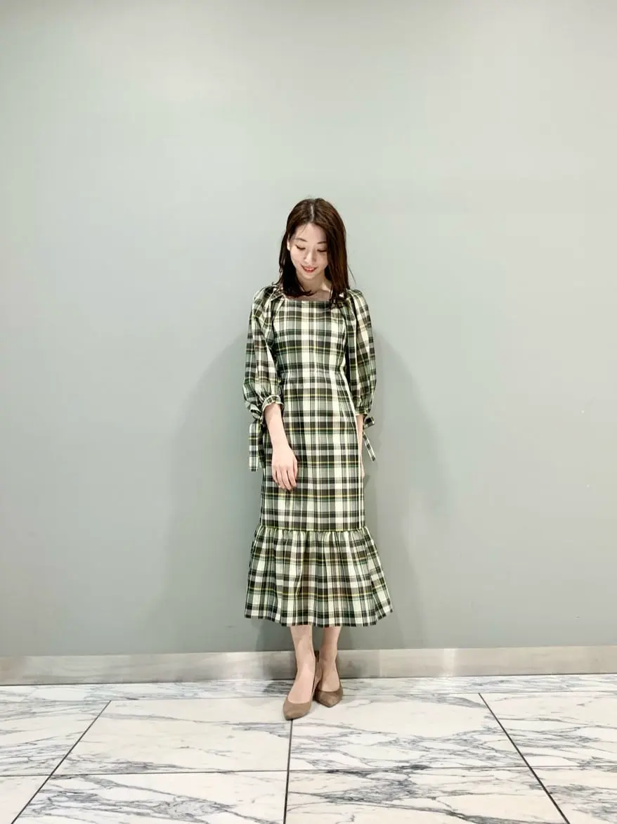 GRACE CONTINENTAL The Banquet eri コーディネート画像