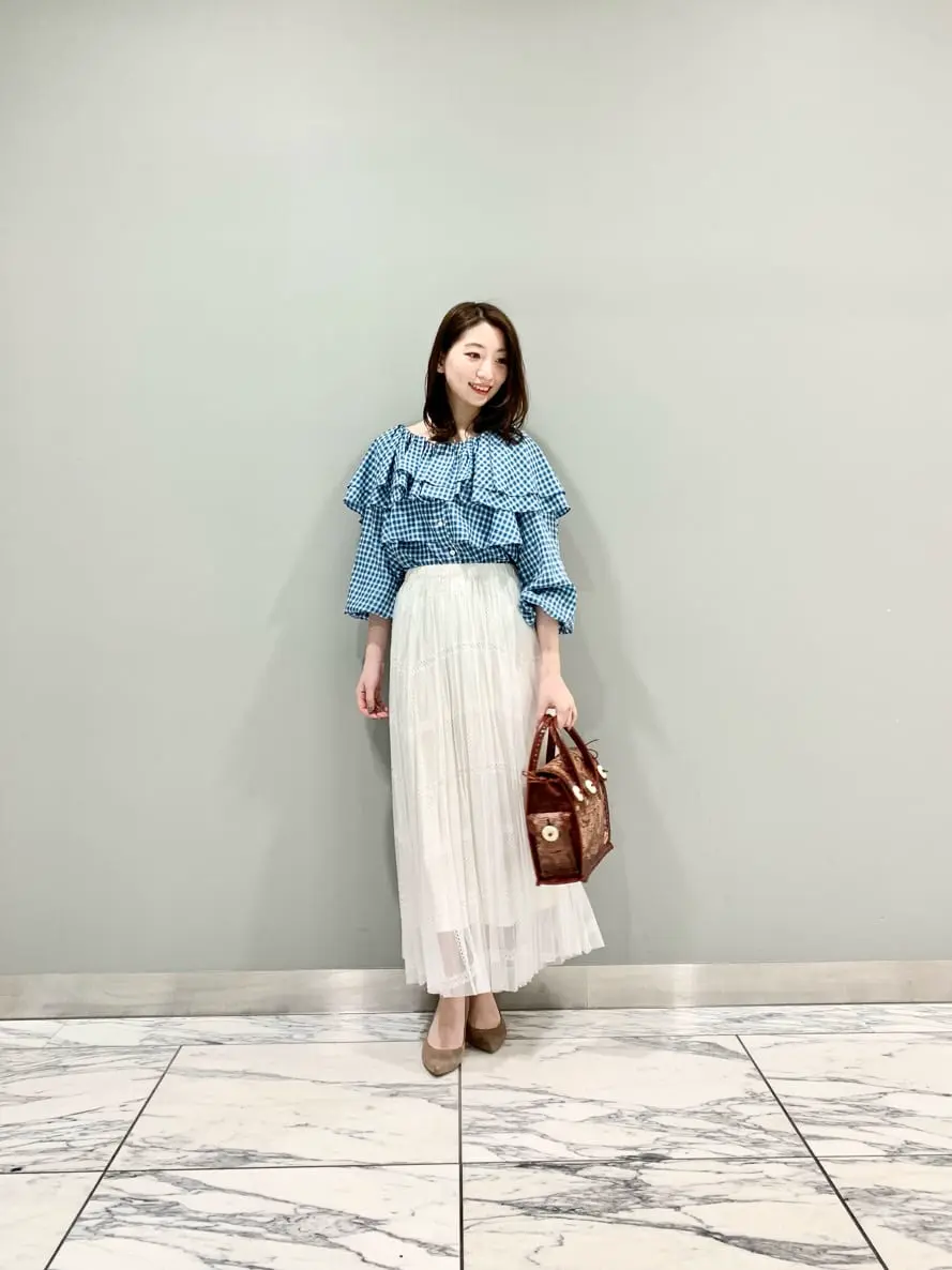 GRACE CONTINENTAL The Banquet eri コーディネート画像