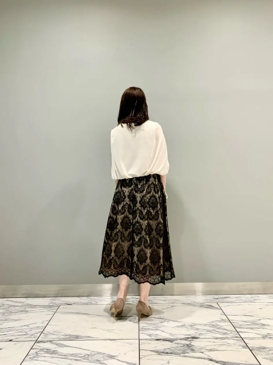 GRACE CONTINENTAL The Banquet eri コーディネート画像